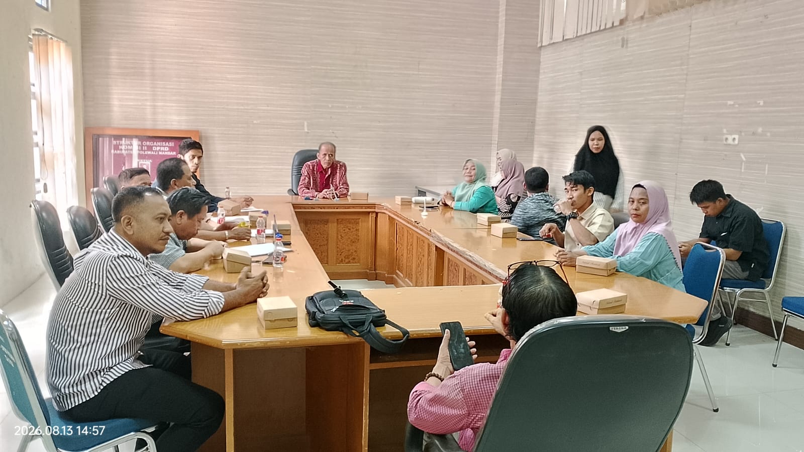 RDP Kedua IJS Polman di DPRD Terkait Pangkalan Sofyan/Arnita: Arnita Berkomitmen Soal LPG Bersubsidi, Sofyan Tetap Akan Tempuh Jalur Hukum IMG-20260814-WA0028.jpg