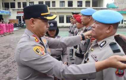 Empat Jabatan Utama Polres Karo Resmi Berganti, AKBP Pebriandi Haloho Tekankan Profesionalisme dan Loyalitas Personel IMG_20260627_141945.jpg